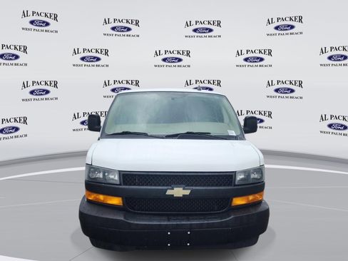 Used 2022 Chevrolet Express 2500 Extended w/ Driver Convenience Package image 8
