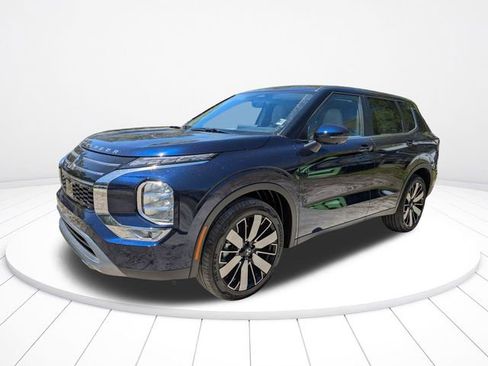 New 2026 Mitsubishi Outlander SE image 8