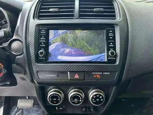 Used 2024 Mitsubishi Outlander Sport ES image 11