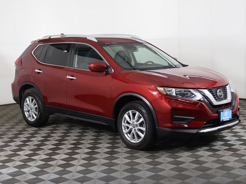 Used 2020 Nissan Rogue SV AWD/4WD image 2