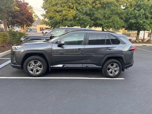 Used 2024 Toyota RAV4 XLE w/ Convenience Package AWD/4WD image 3