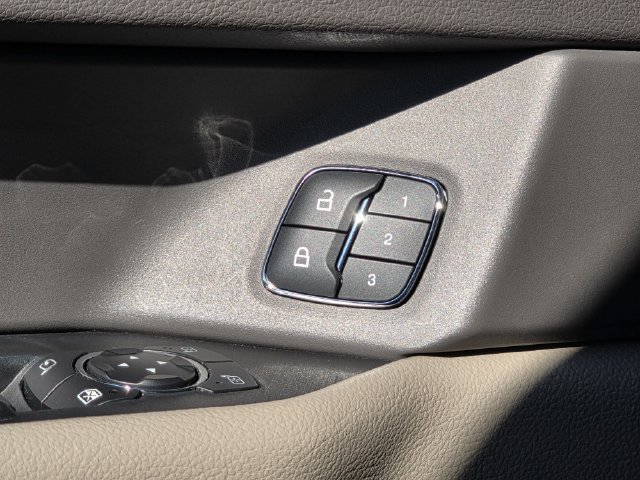 Used 2021 Ford Expedition XLT AWD/4WD image 18