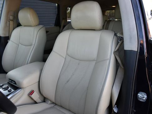 Used 2019 INFINITI QX60 Luxe w/ Essential Package image 25