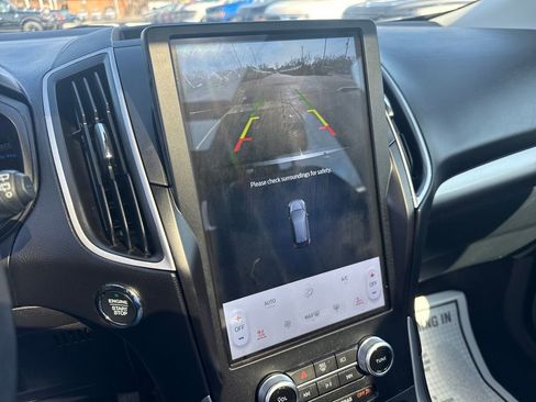 Used 2024 Ford Edge SEL w/ Convenience Package image 33