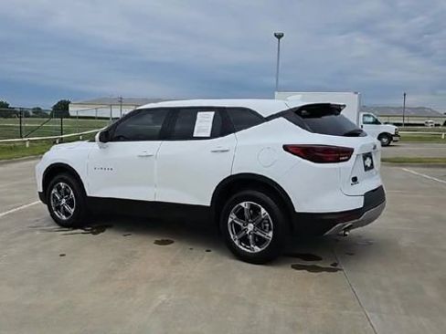 Used 2023 Chevrolet Blazer LT image 6