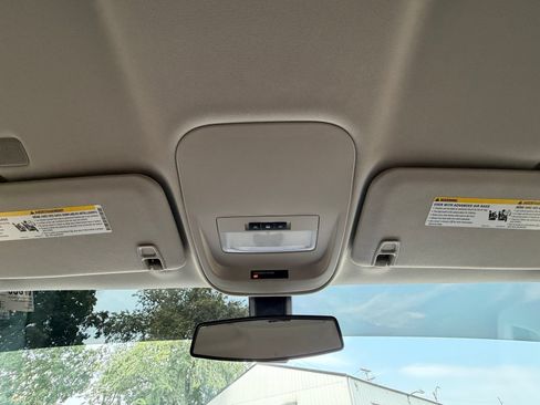 Used 2021 Chevrolet Colorado W/T RWD image 19