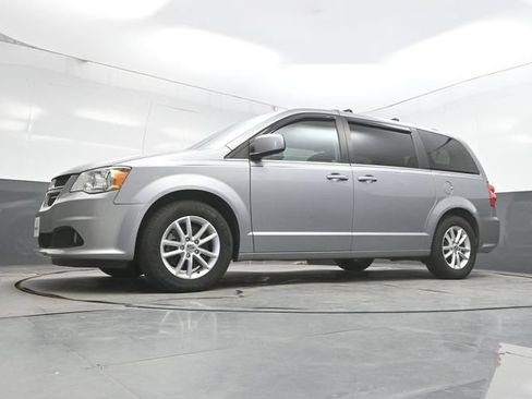 Used 2018 Dodge Grand Caravan SXT FWD image 35