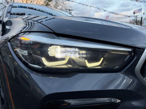 Used 2022 BMW X6 xDrive40i image 15