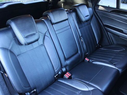 Used 2019 Mercedes-Benz GLE 400 4MATIC image 26