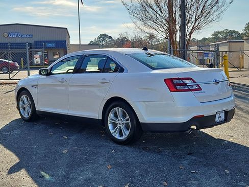 Used 2019 Ford Taurus SEL w/ Equipment Group 201A image 5