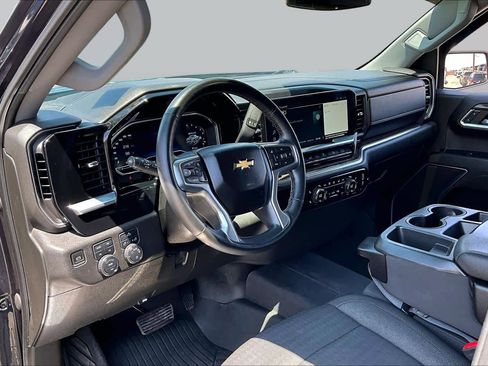 Used 2023 Chevrolet Silverado 1500 LT AWD/4WD image 17