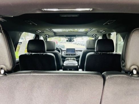 Used 2024 Chevrolet Tahoe Z71 w/ Luxury Package image 23