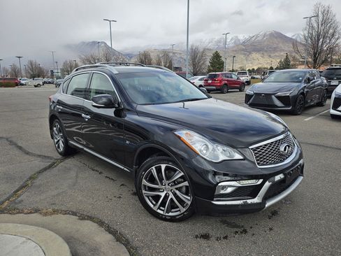 Used 2017 INFINITI QX50 AWD w/ Technology Package image 3