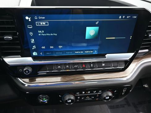 Used 2023 Chevrolet Silverado 1500 LT image 24