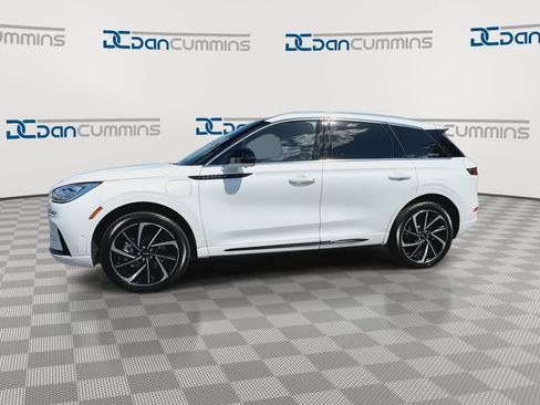 Used 2023 Lincoln Corsair Grand Touring w/ Equipment Group 302A AWD/4WD image 9