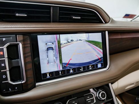 Used 2021 GMC Yukon Denali image 64