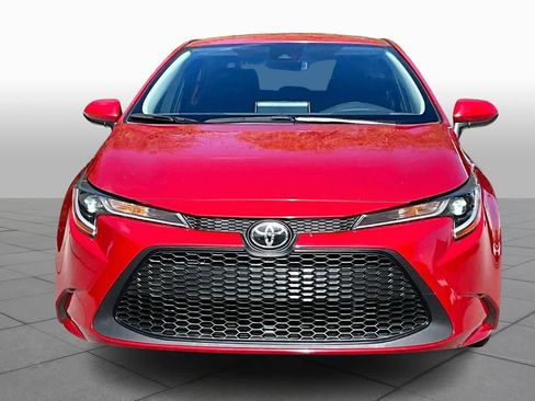 Used 2021 Toyota Corolla LE image 4