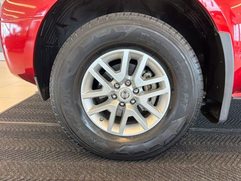 Used 2016 Nissan Frontier SV AWD/4WD image 11