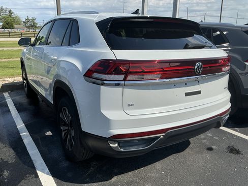 New 2026 Volkswagen Atlas Cross Sport SE AWD/4WD image 5