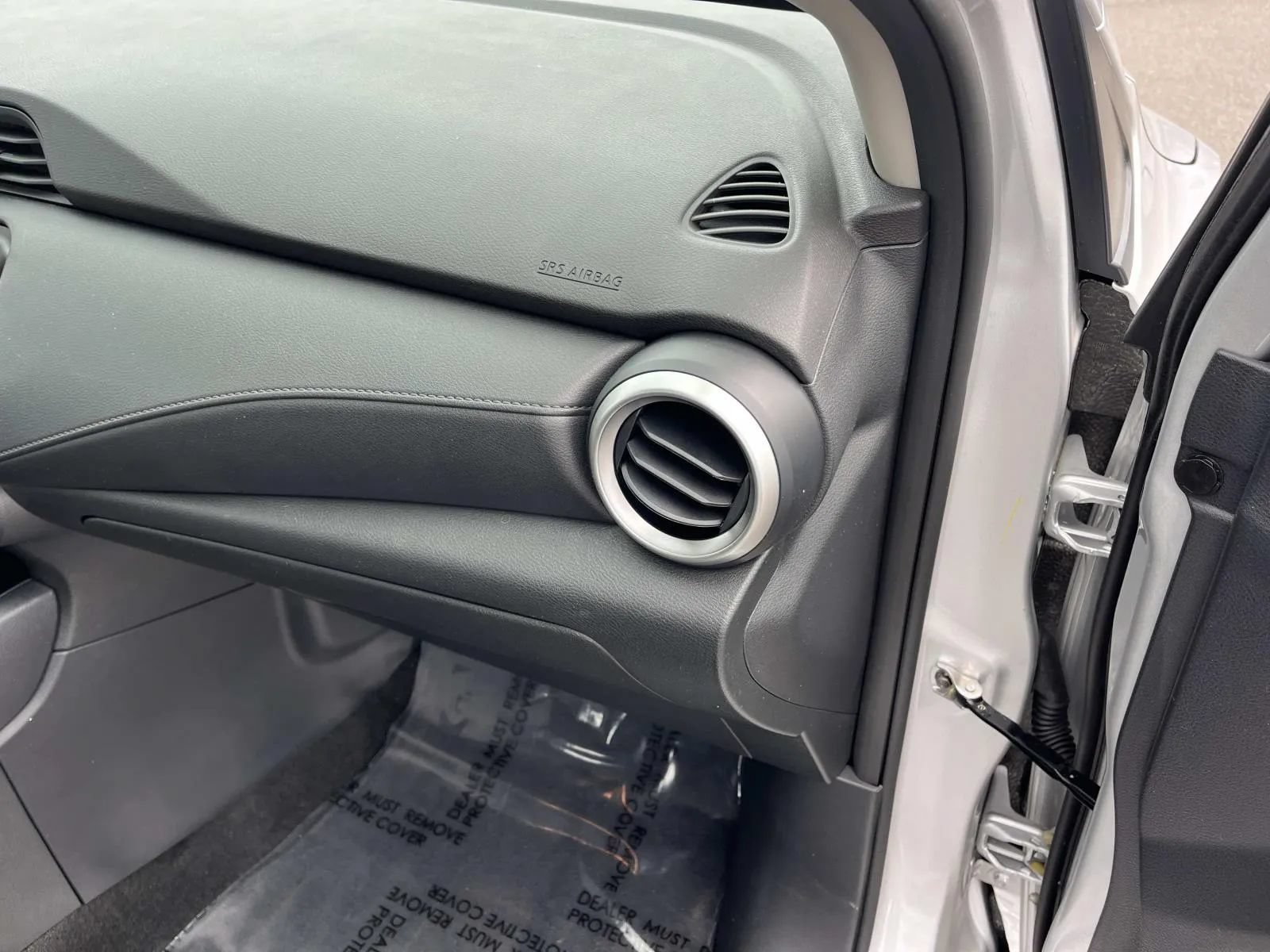 Used 2025 Nissan Versa S w/ Trunk Package FWD image 22