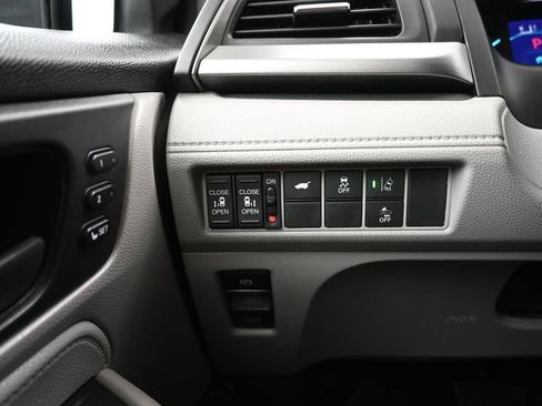 Used 2018 Honda Odyssey EX-L image 19