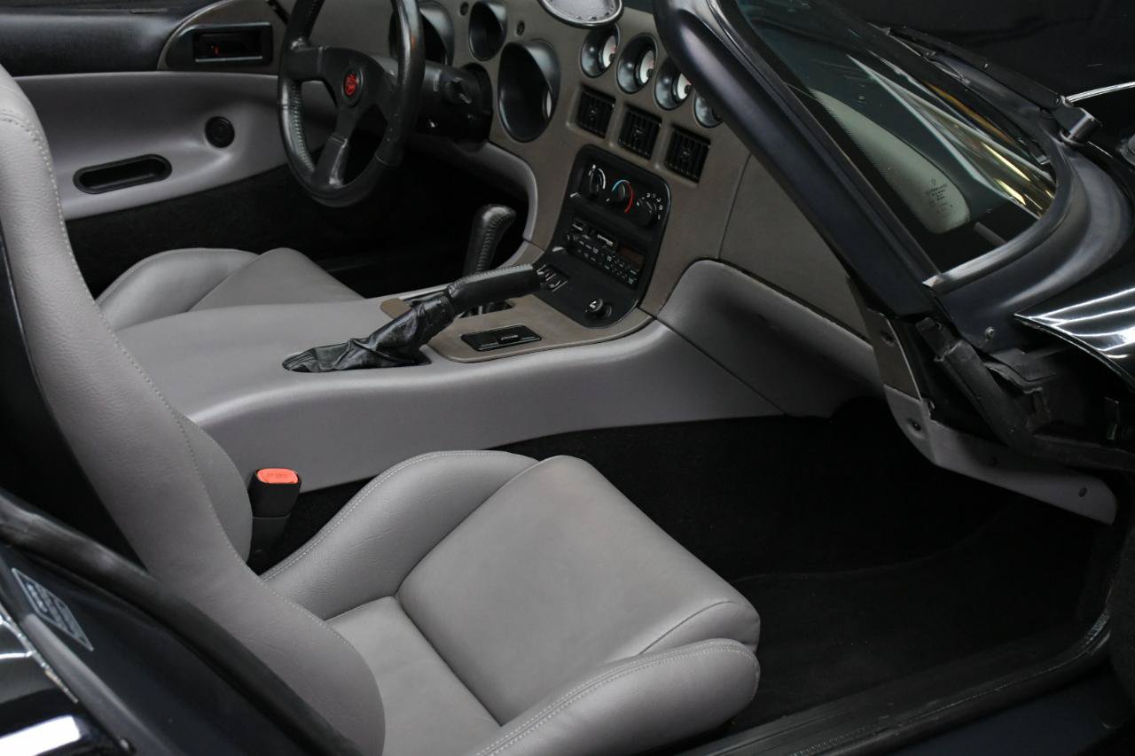 Used 1994 Dodge Viper RT/10 RWD image 31
