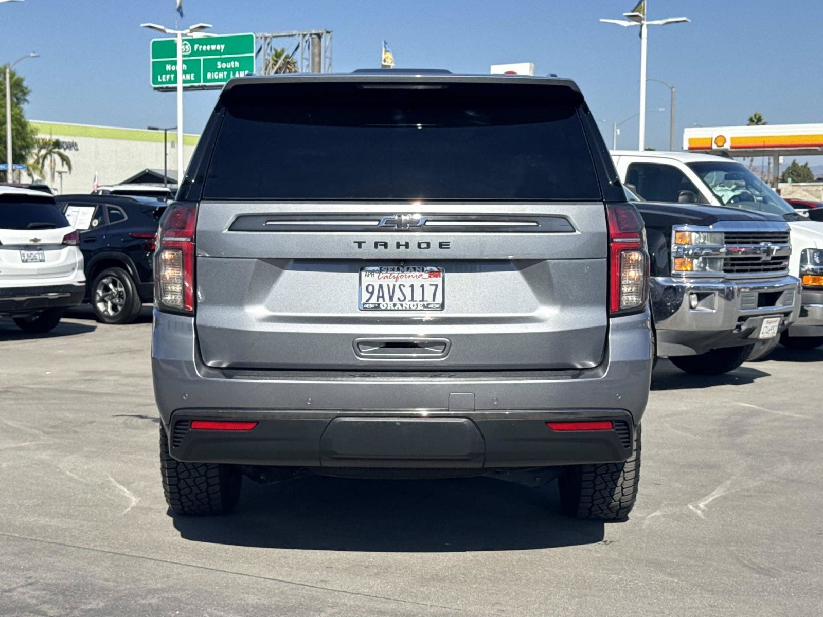 Used 2022 Chevrolet Tahoe Z71 w/ Z71 Off-Road Package AWD/4WD image 6