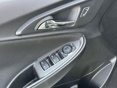 Used 2024 Chevrolet Malibu LT image 15