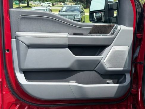 Used 2022 Ford F150 Lariat w/ Equipment Group 502A High AWD/4WD image 10