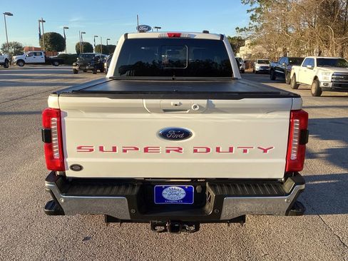 Used 2023 Ford F250 Lariat w/ Lariat Ultimate Package image 8
