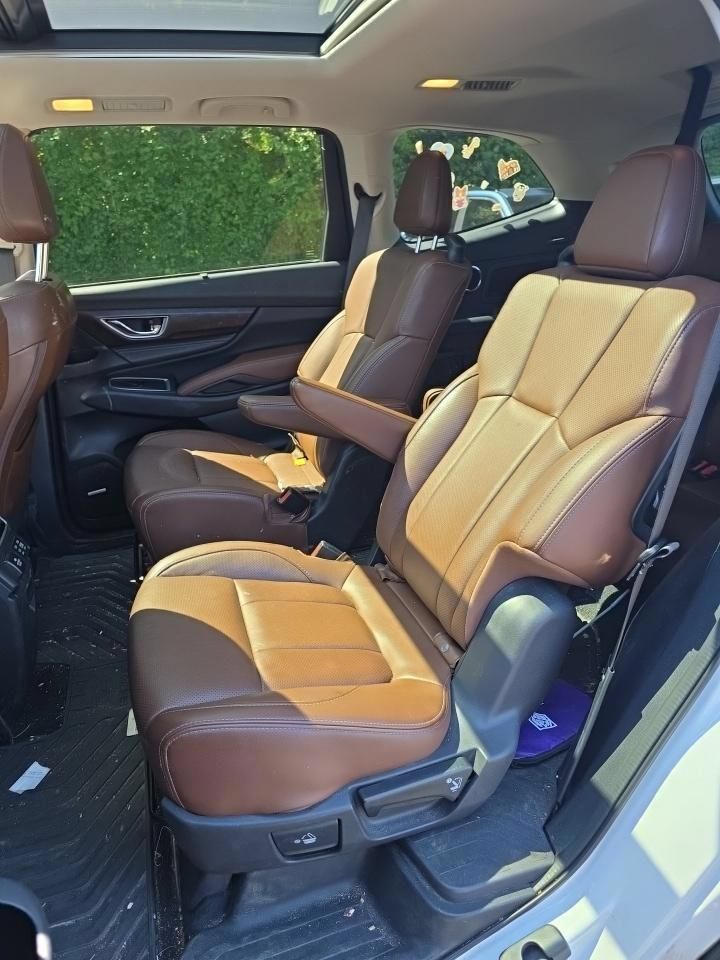 Used 2023 Subaru Ascent Touring AWD/4WD image 5