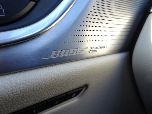 Certified 2024 Cadillac XT6 Premium Luxury image 24