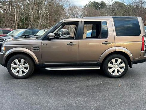 Used 2016 Land Rover LR4 HSE image 2