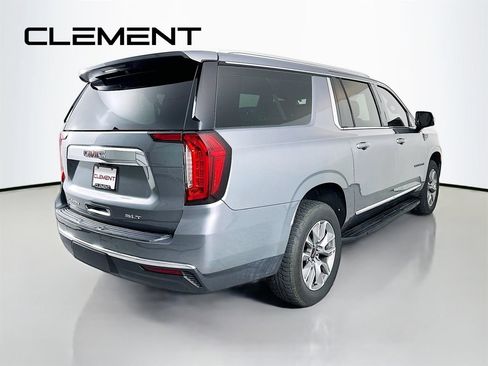 Used 2022 GMC Yukon XL SLT w/ SLT Luxury Package AWD/4WD image 7