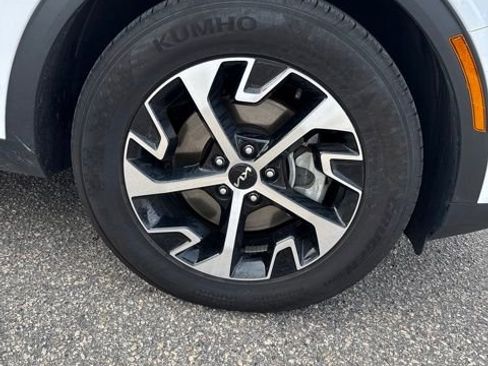 Certified 2025 Kia Sportage EX w/ Premium Package image 27