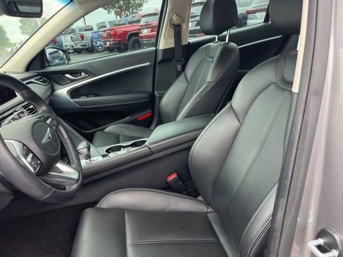 Used 2023 Genesis G70 2.0T AWD/4WD image 8