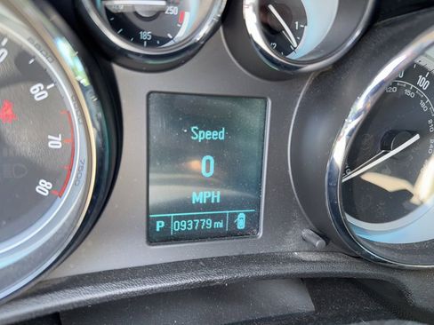 Used 2014 Buick Verano FWD image 42