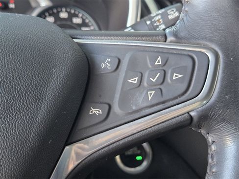 Used 2019 Chevrolet Equinox LT image 28