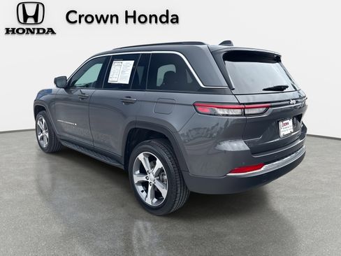 Used 2025 Jeep Grand Cherokee Limited image 5