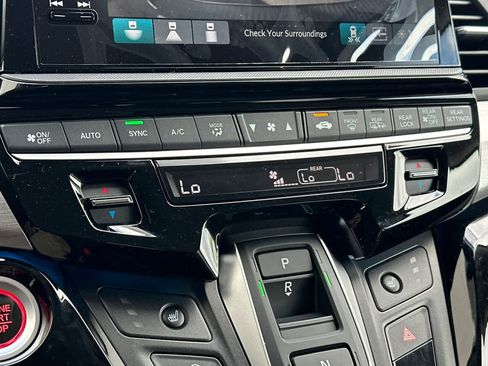 New 2026 Honda Odyssey Touring image 23