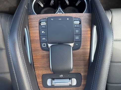 Certified 2025 Mercedes-Benz GLS 450 4MATIC image 25