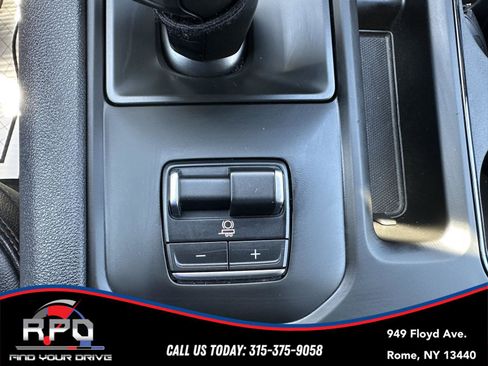 Used 2024 GMC Sierra 1500 AT4 w/ AT4 Preferred Package AWD/4WD image 29