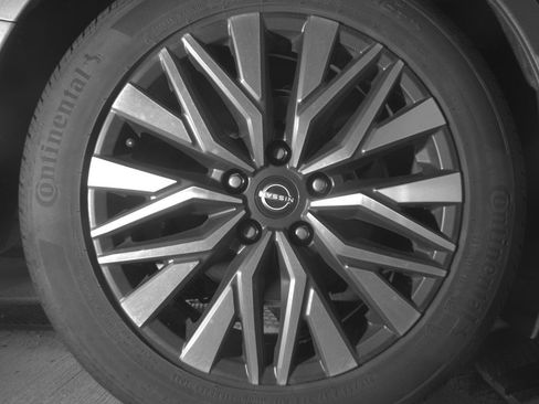 Used 2025 Nissan Altima 2.5 SV image 15