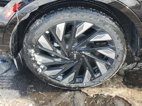 New 2026 Lincoln Nautilus Reserve w/ Jet Appearance Package image 5