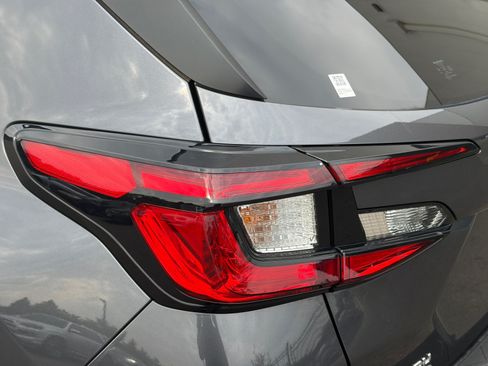 Used 2025 Subaru Crosstrek 2.5i Limited AWD/4WD image 26