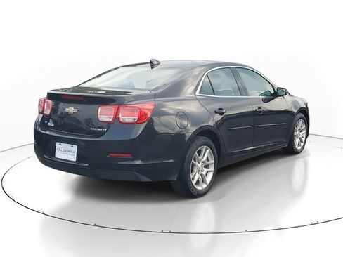 Used 2015 Chevrolet Malibu LT w/ Power Convenience Package FWD image 4