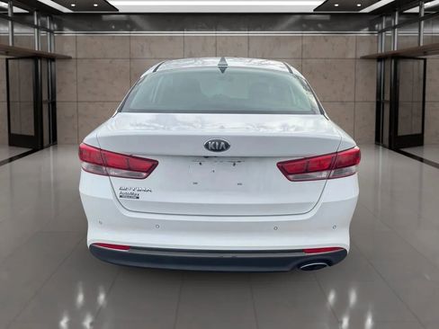 Used 2018 Kia Optima LX w/ 17" Alloy Wheels Package image 5