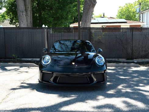 Used 2018 Porsche 911 GT3 RWD image 4