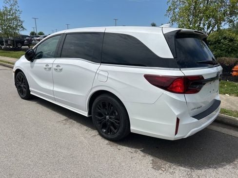 Used 2025 Honda Odyssey Sport-L image 4