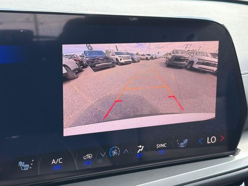 New 2026 Chevrolet Traverse LT FWD image 22